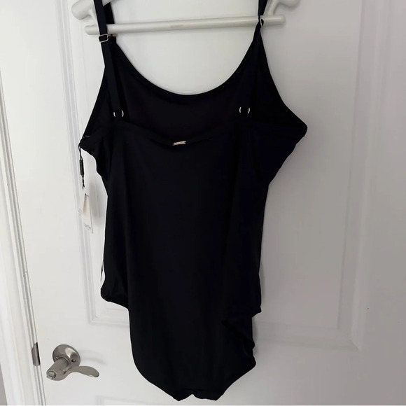 Calvin Klein one piece swimsuit build in bra size 16 - Picture 6 of 7